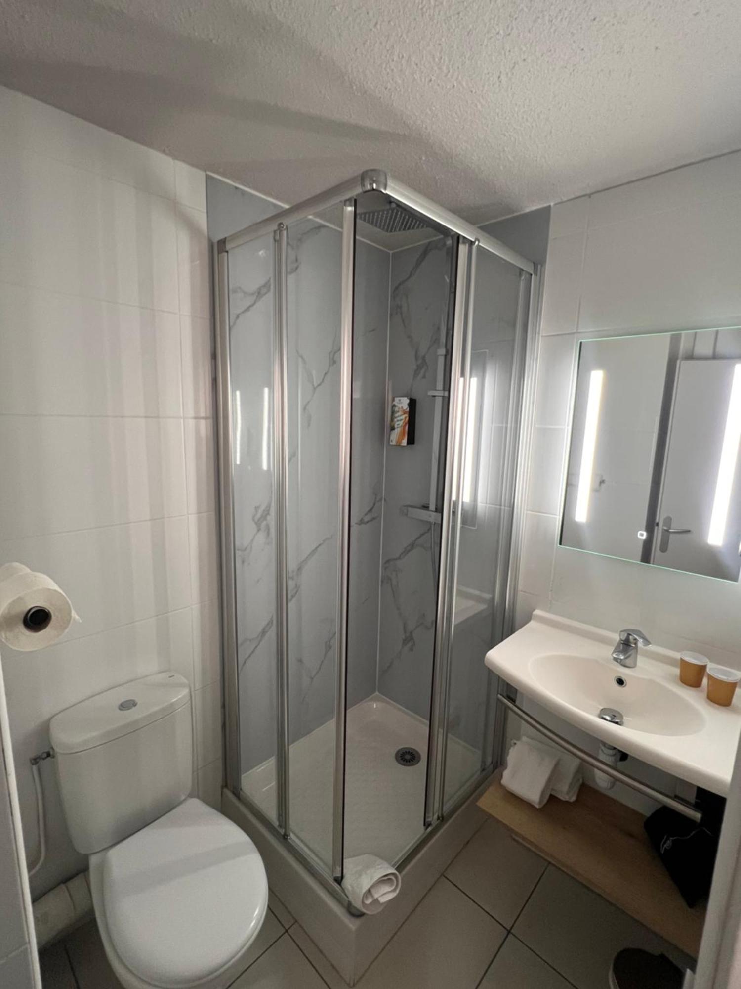 Sure Hotel By Best Western Nimes Est Екстериор снимка